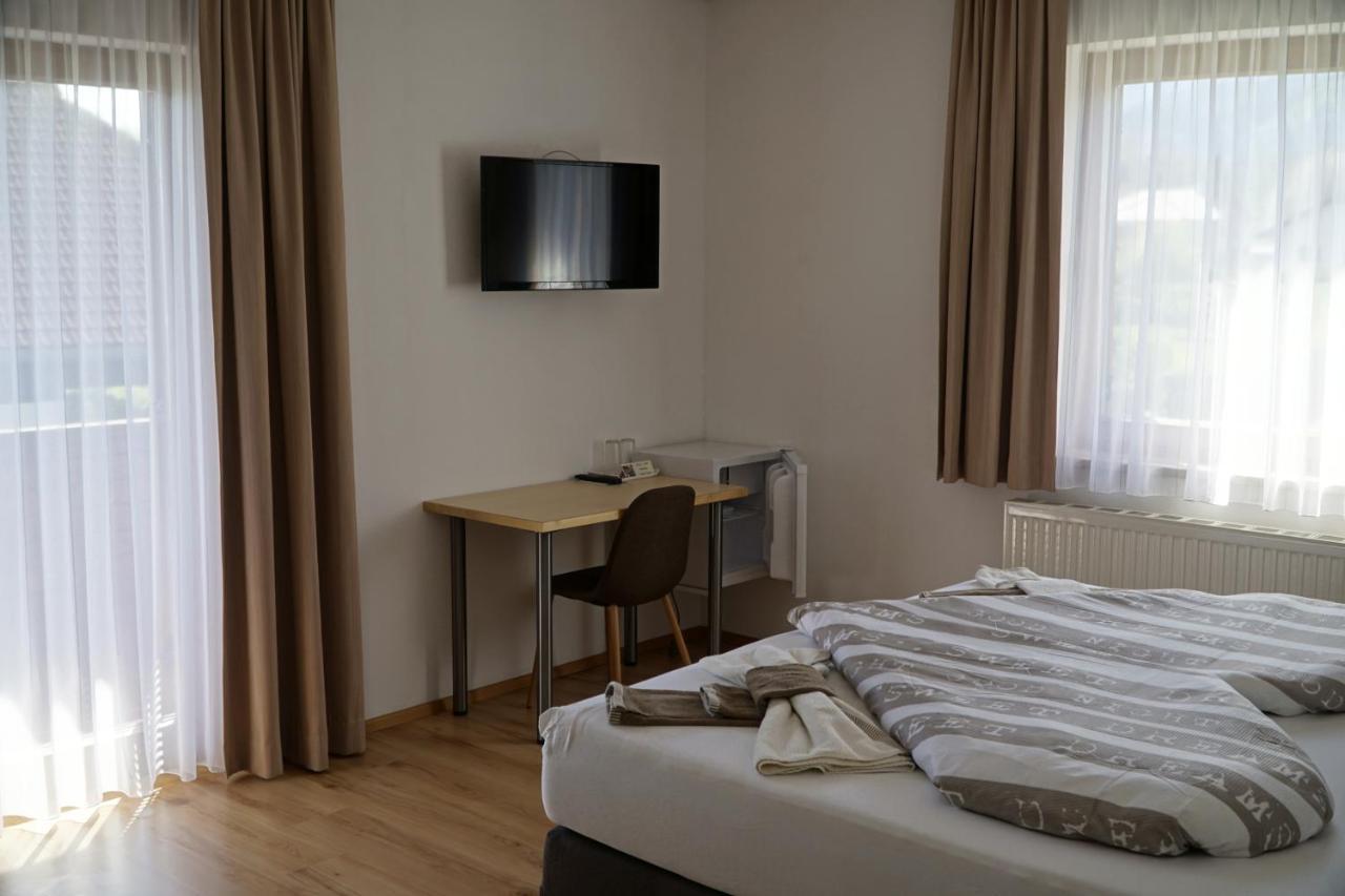 Pension-Ferienwohnung Rotar Faak am See Exterior foto